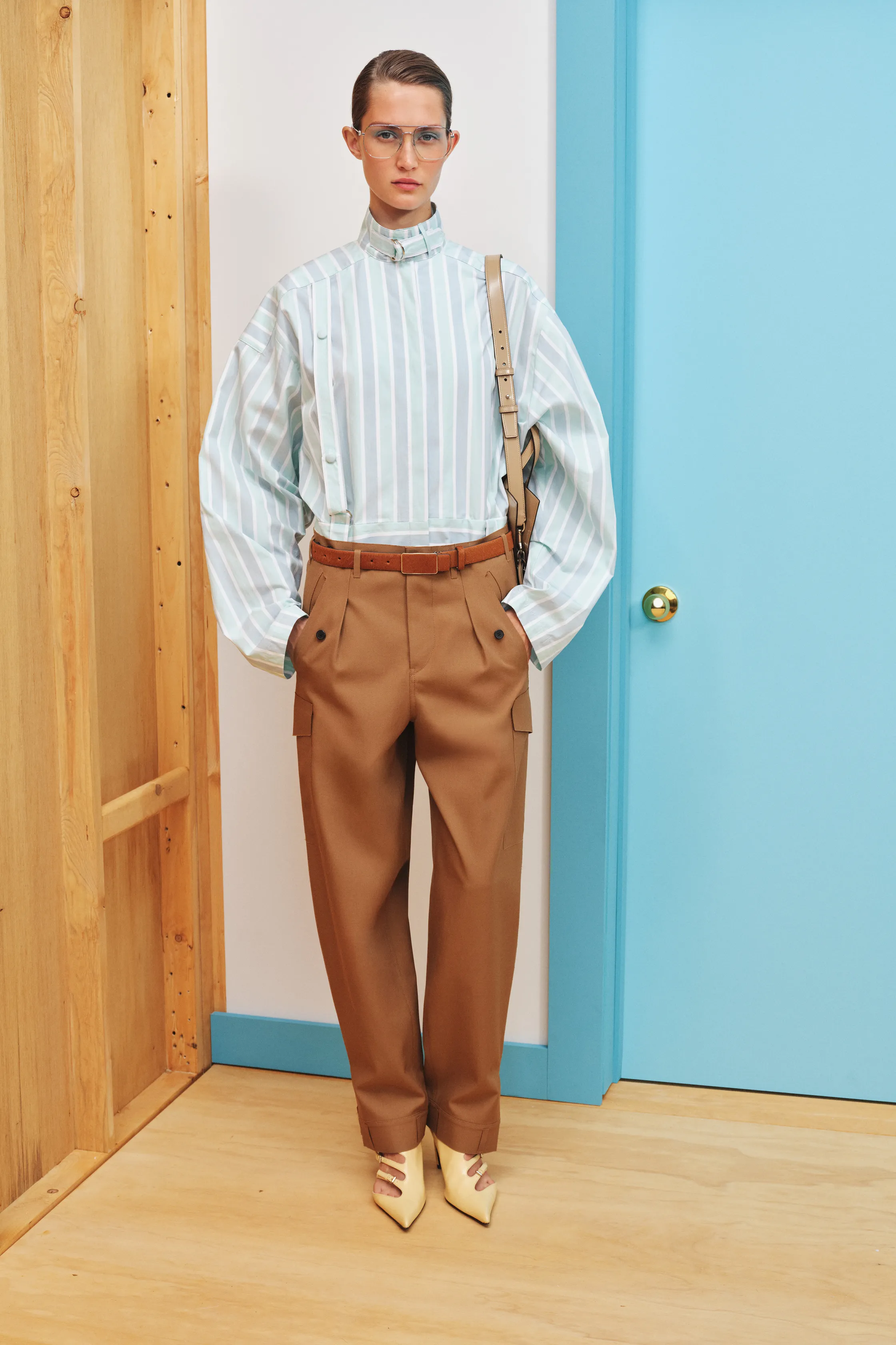 00001-tory-burch-resort-25-credit-brand