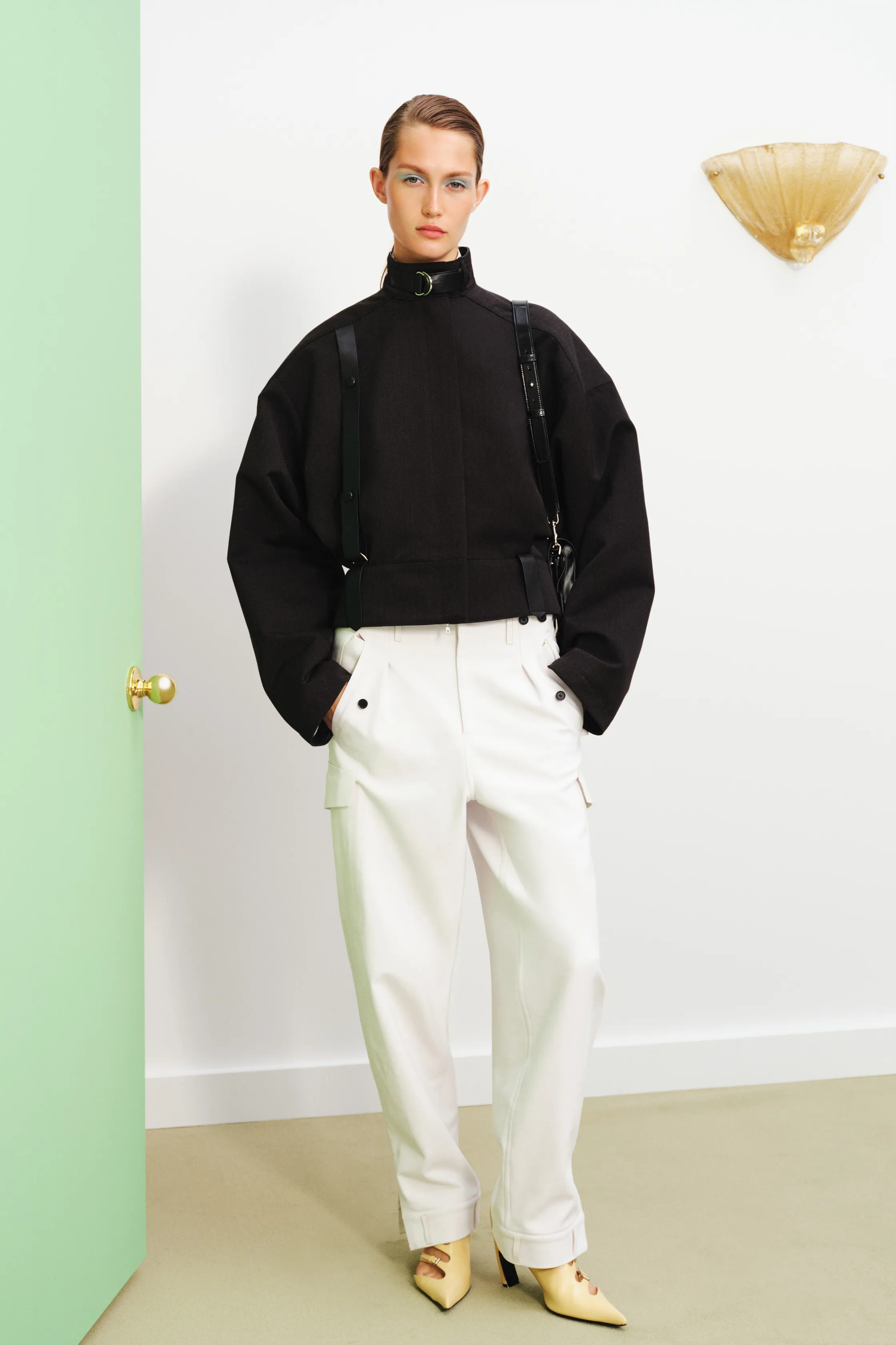 00003-tory-burch-resort-25-credit-brand