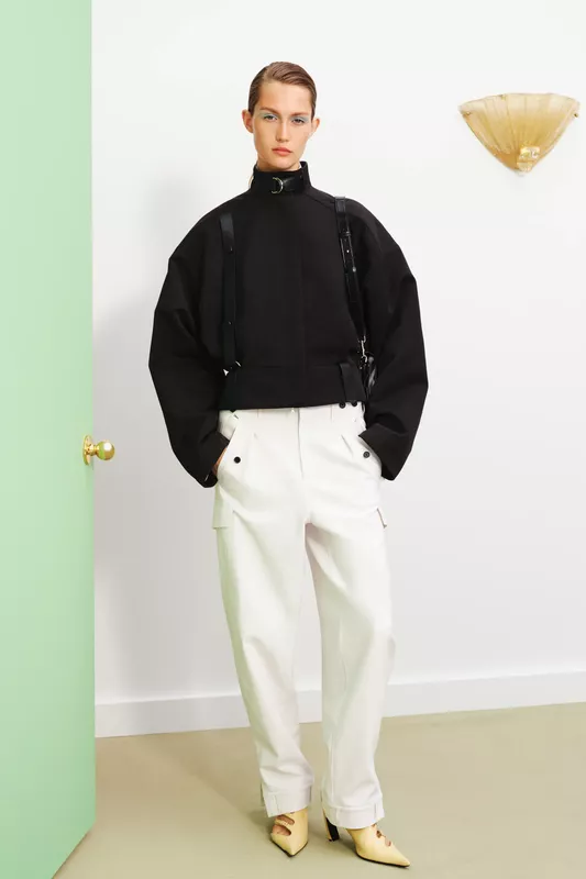 00003-tory-burch-resort-25-credit-brand
