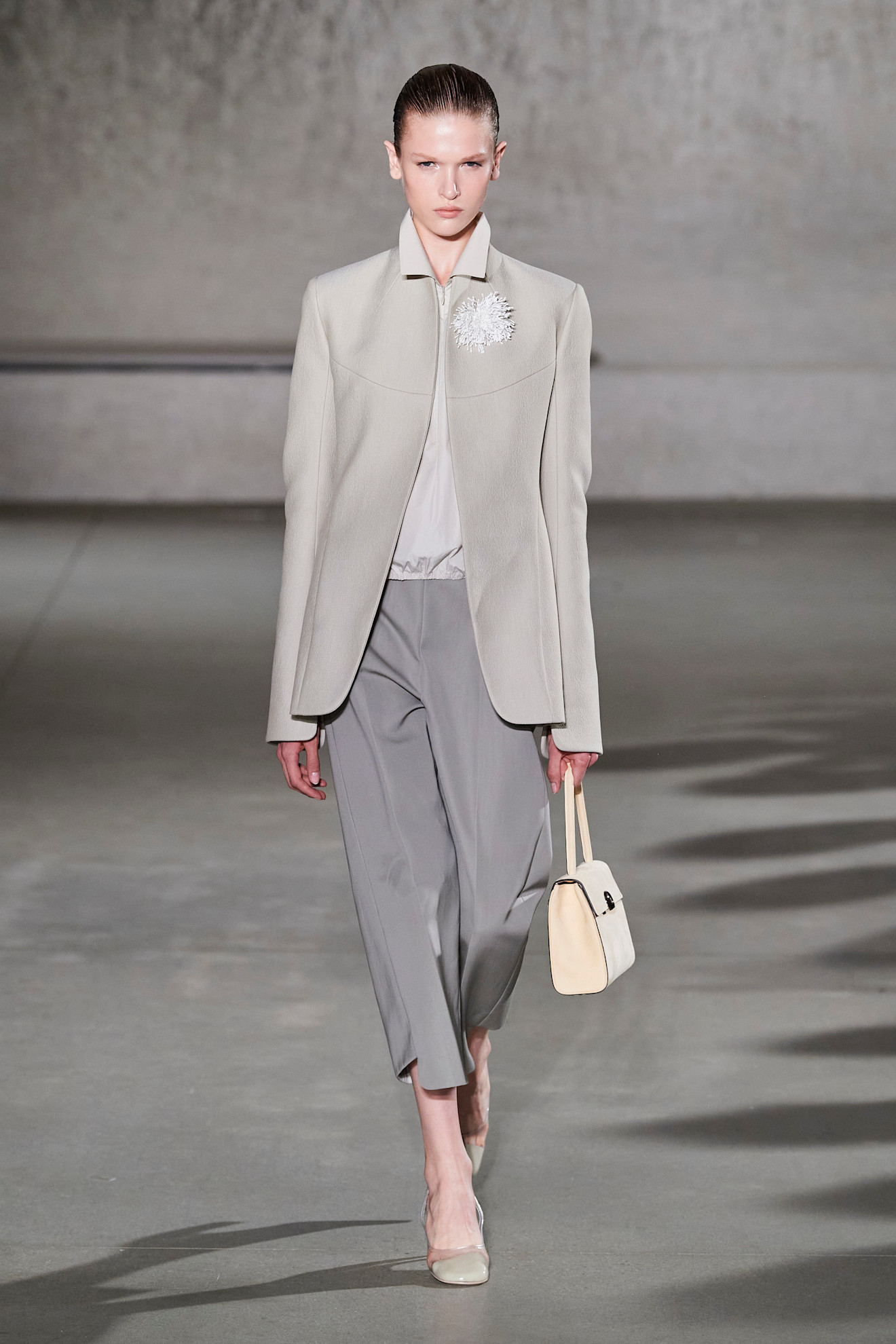 Tory Burch S24 016