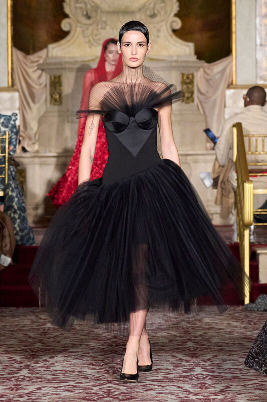 Siriano F24 111