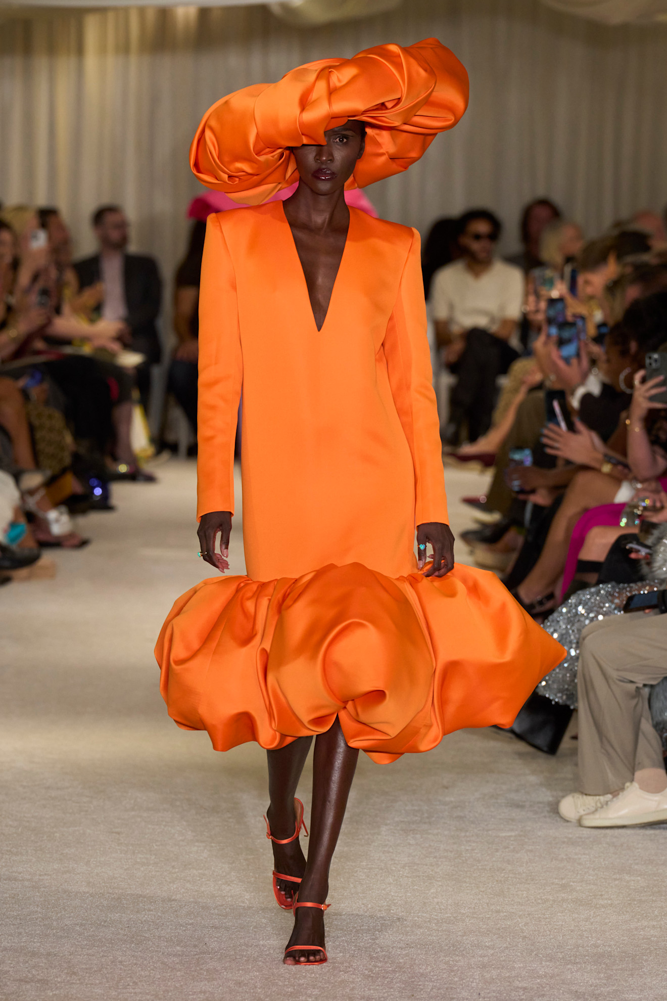 Siriano S26 056