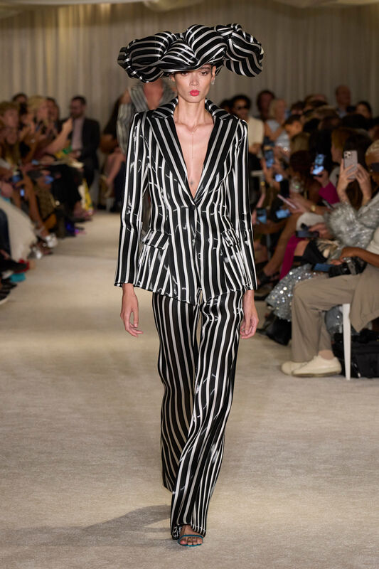 Siriano S26 004