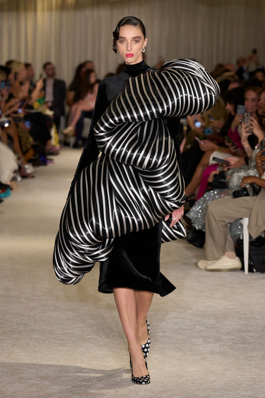 Siriano S26 006