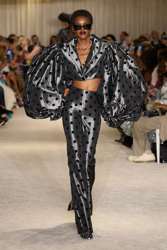 Siriano S26 008