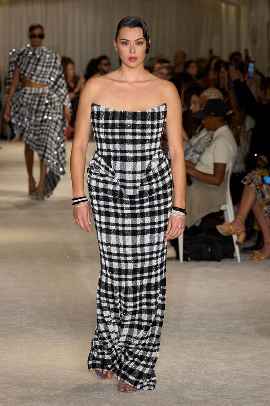 Siriano S26 041