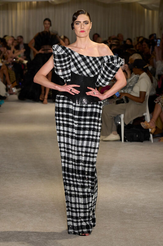 Siriano S26 046