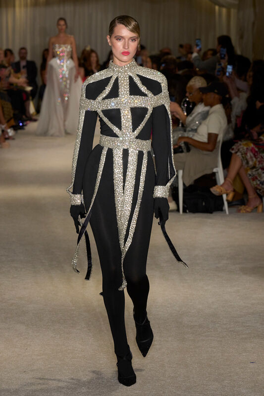 Siriano S26 050
