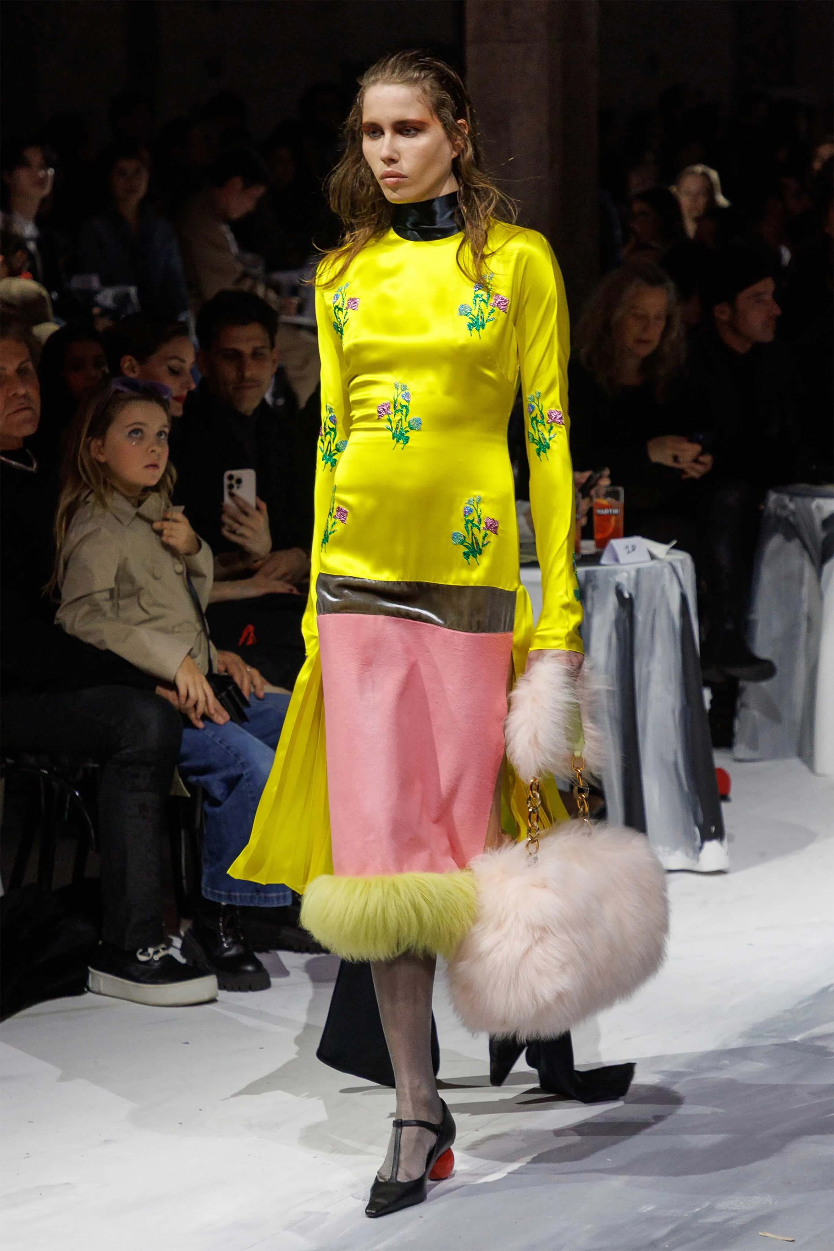 00025-marni-fall-2025-ready-to-wear-credit-brand