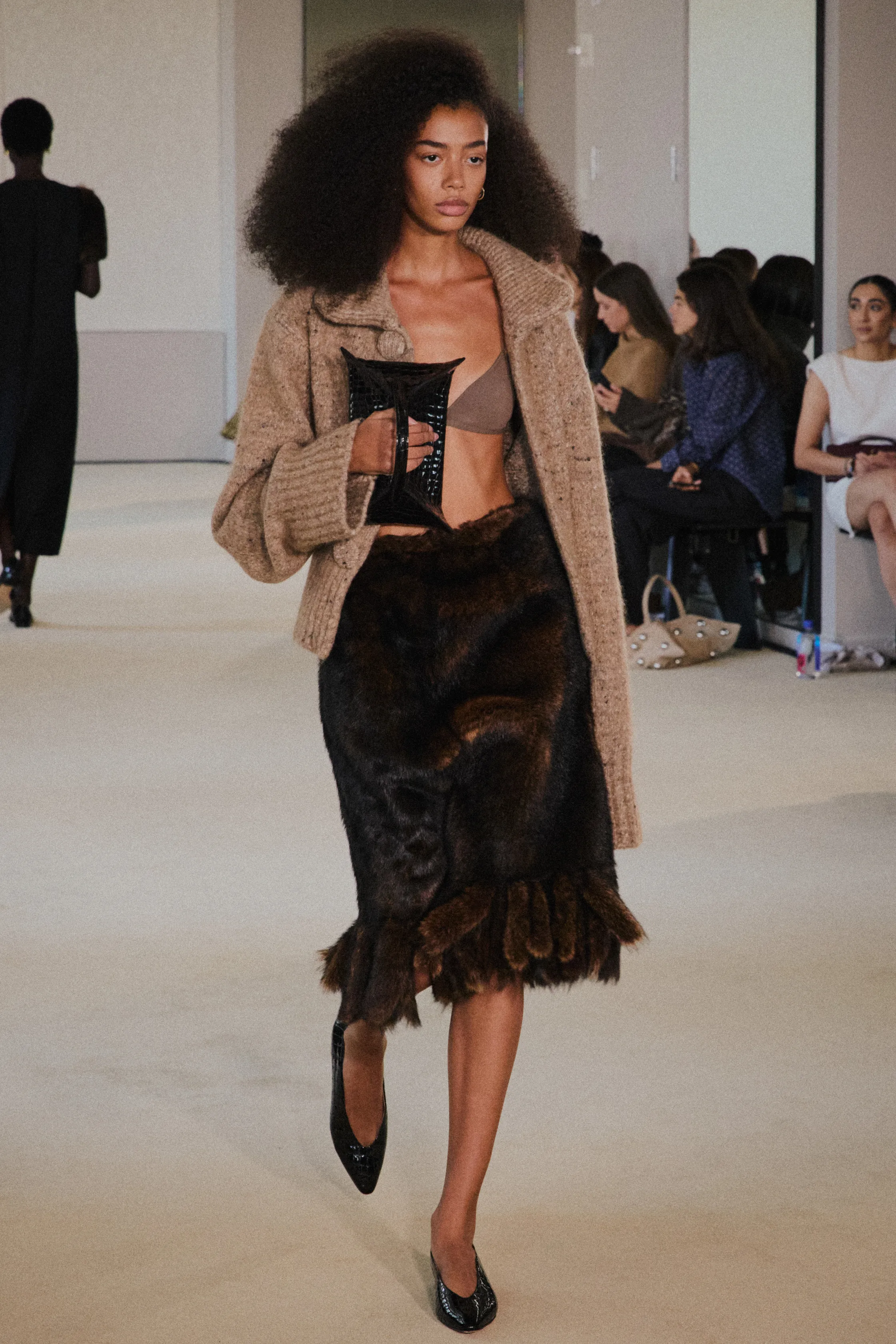 00007-altuzarra-spring-2026-ready-to-wear-credit-brand