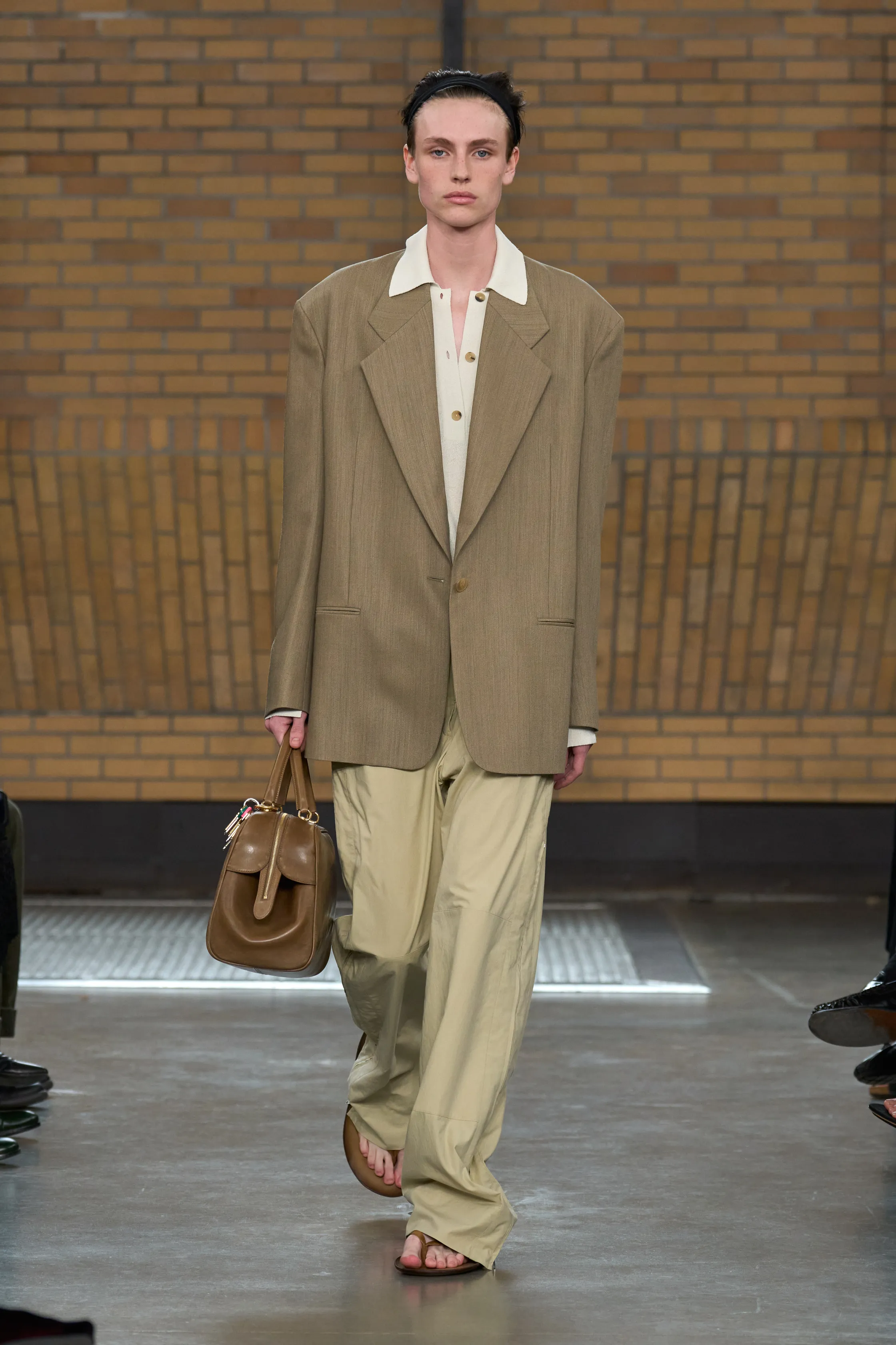 00052-calvin-klein-spring-2026-ready-to-wear-credit-brand