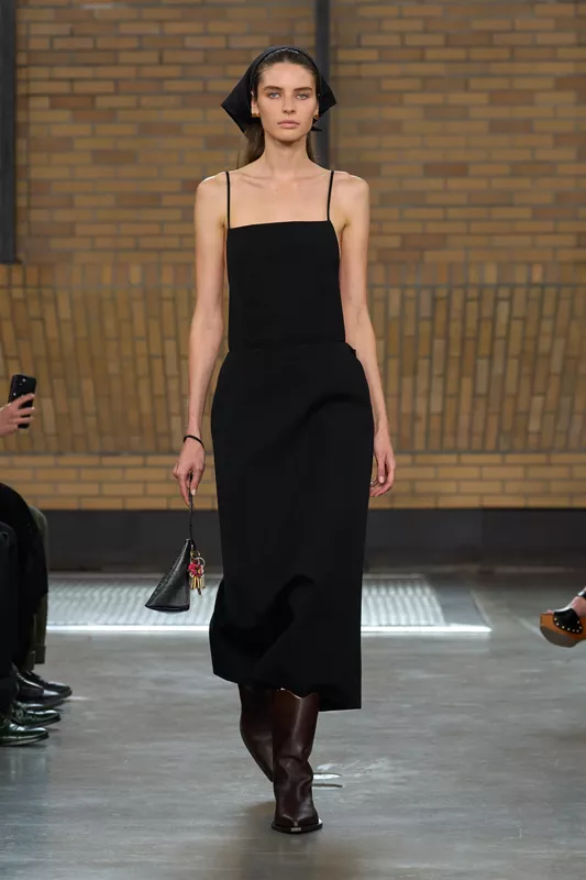 00003-calvin-klein-spring-2026-ready-to-wear-credit-brand