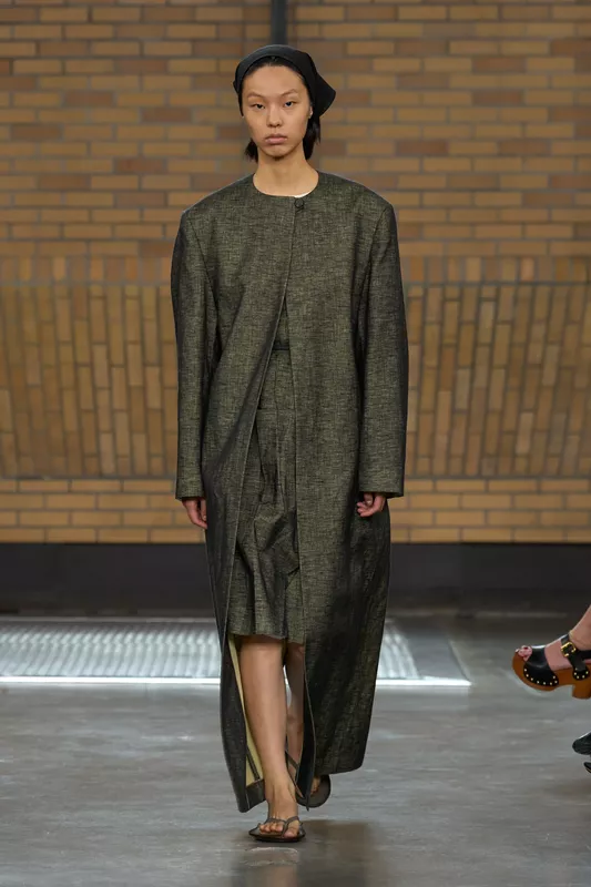 00036-calvin-klein-spring-2026-ready-to-wear-credit-brand