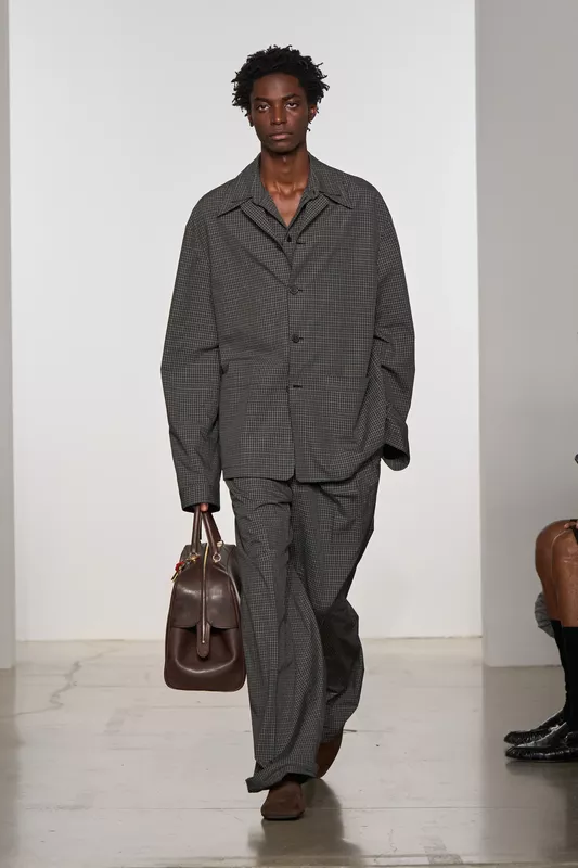 00050-calvin-klein-spring-2026-ready-to-wear-credit-brand