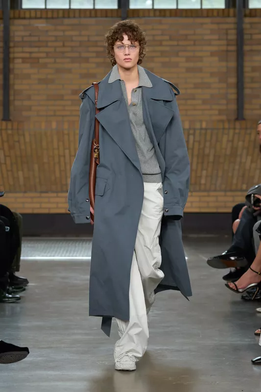 00056-calvin-klein-spring-2026-ready-to-wear-credit-brand