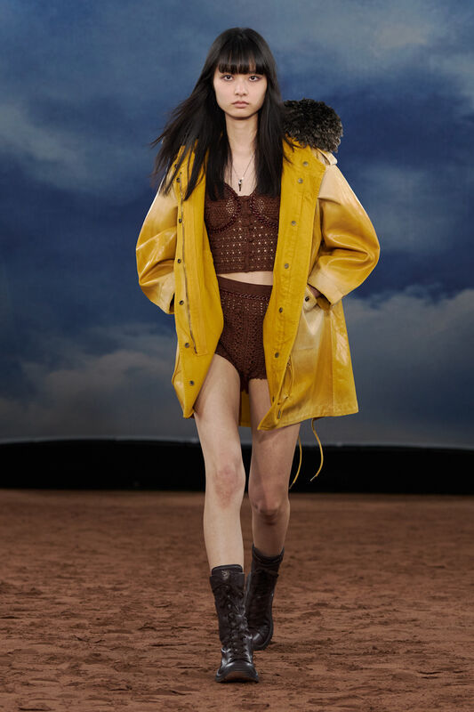Burberry S26 022
