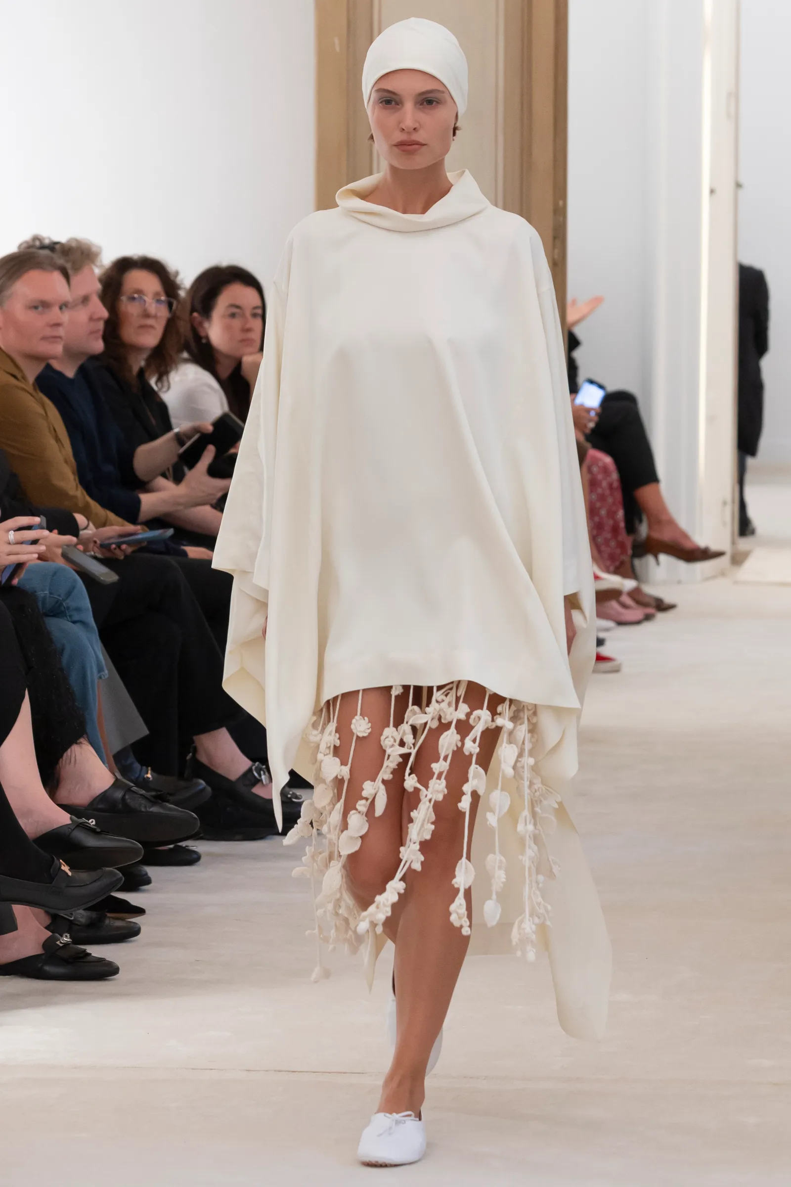 00002-alberta-ferretti-spring-2026-ready-to-wear-credit-brand