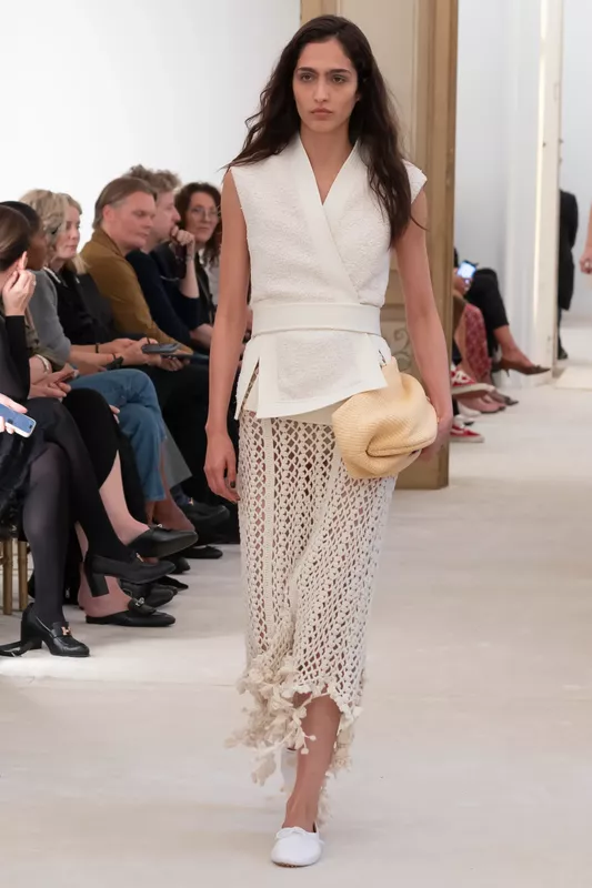 00005-alberta-ferretti-spring-2026-ready-to-wear-credit-brand