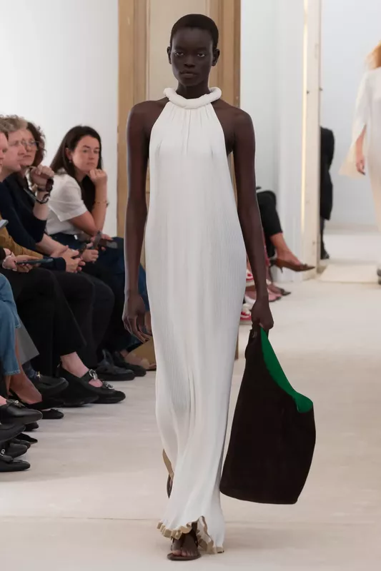 00009-alberta-ferretti-spring-2026-ready-to-wear-credit-brand