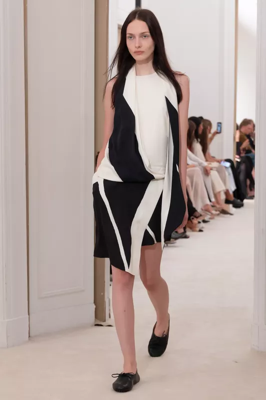 00015-alberta-ferretti-spring-2026-ready-to-wear-credit-brand