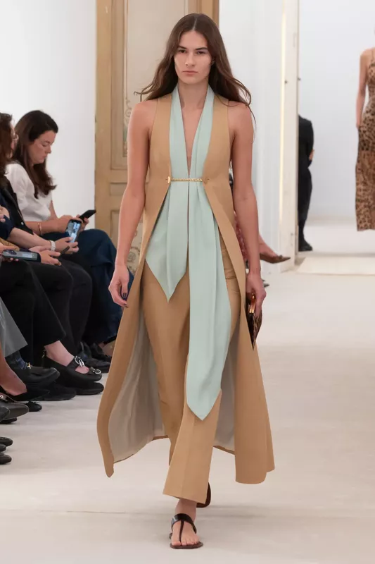 00039-alberta-ferretti-spring-2026-ready-to-wear-credit-brand