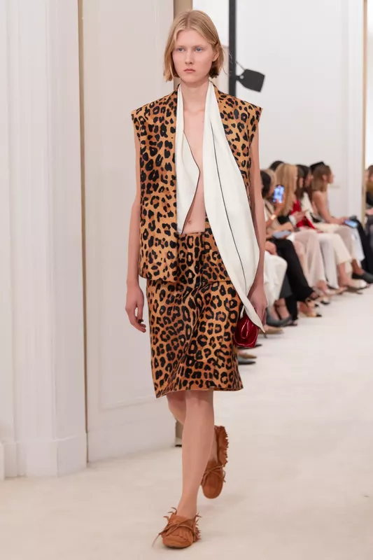 00045-alberta-ferretti-spring-2026-ready-to-wear-credit-brand