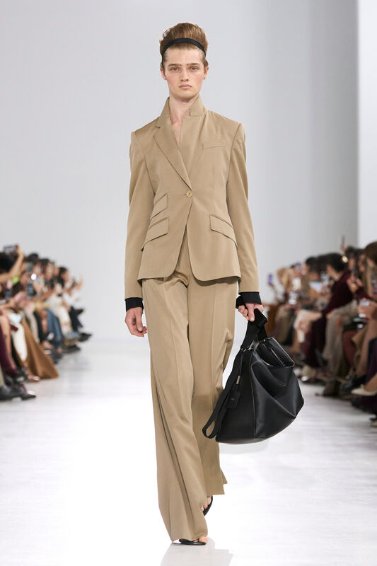 Max Mara S26 002
