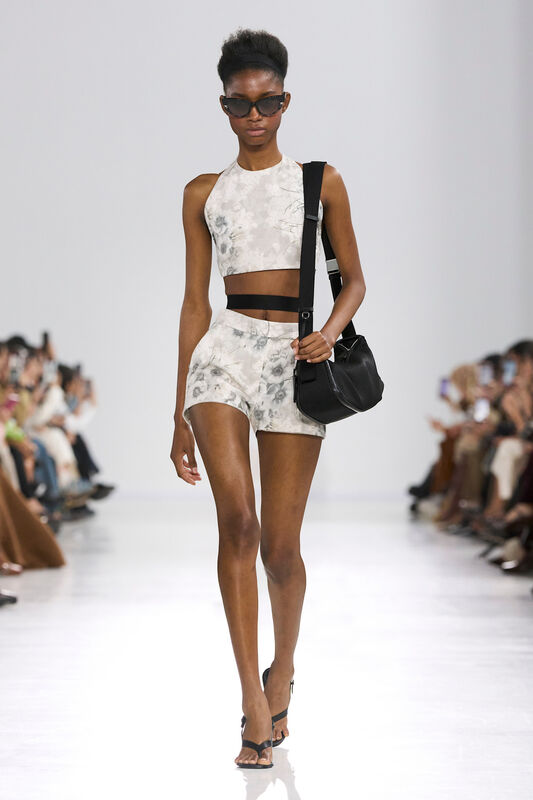 Max Mara S26 011