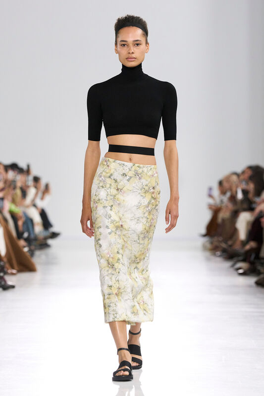 Max Mara S26 015
