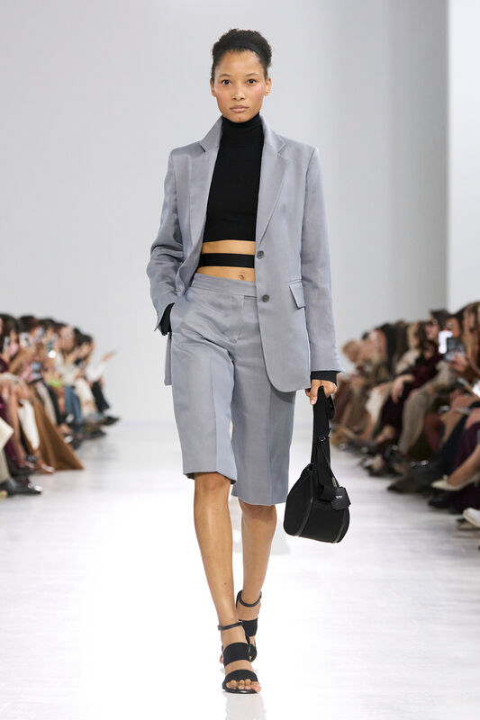 Max Mara S26 028