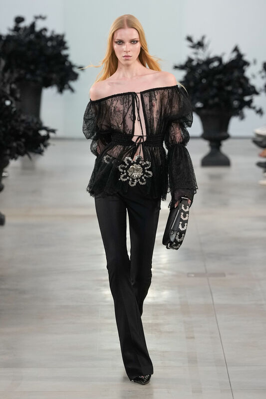 Blumarine F25 005