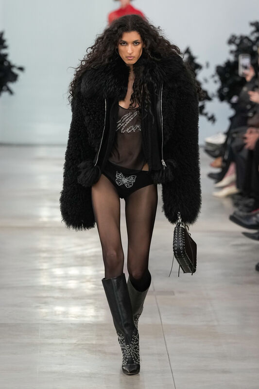 Blumarine F25 008