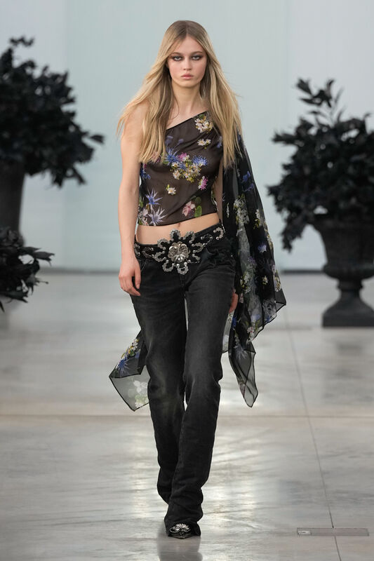 Blumarine F25 027