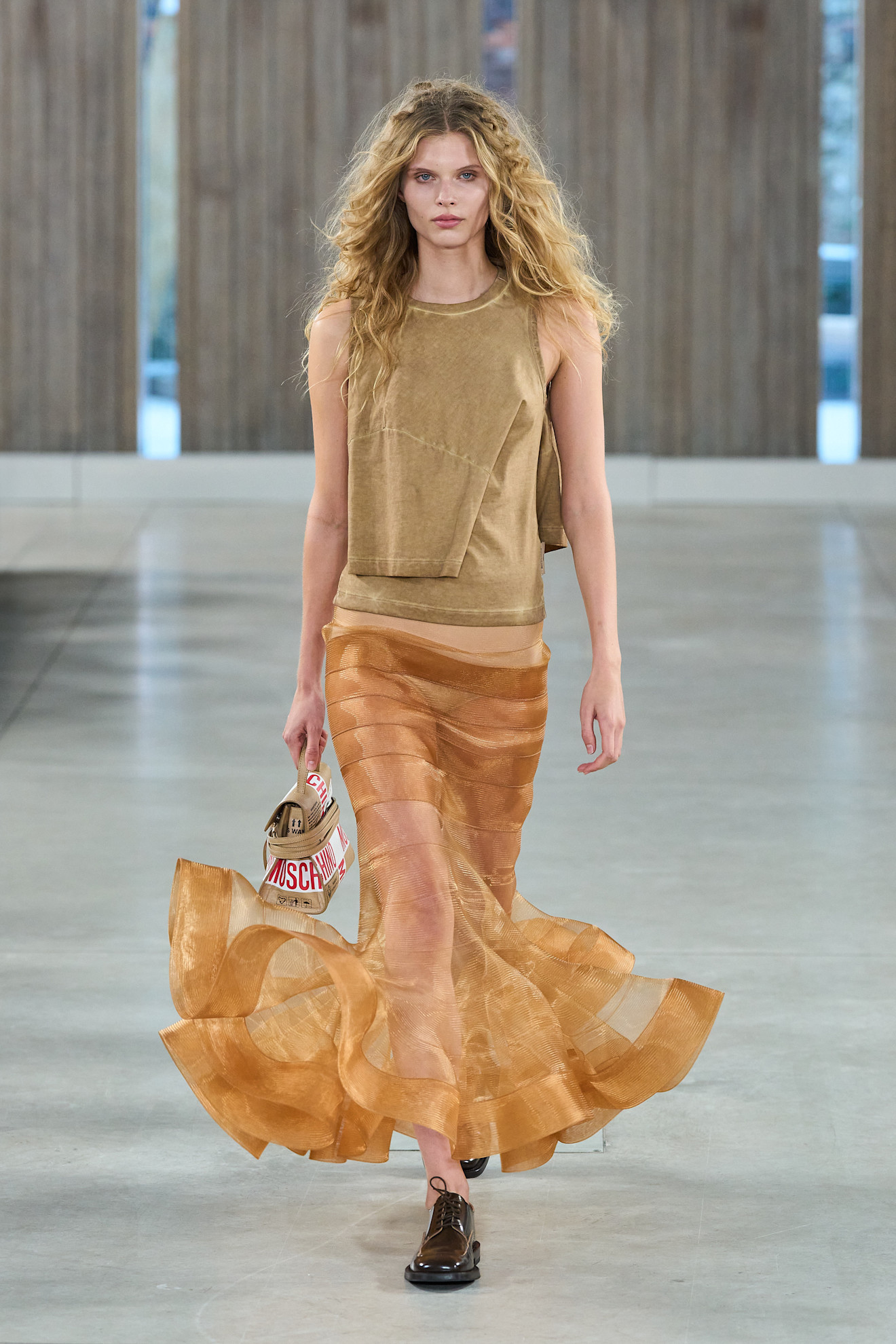 Moschino S26 003