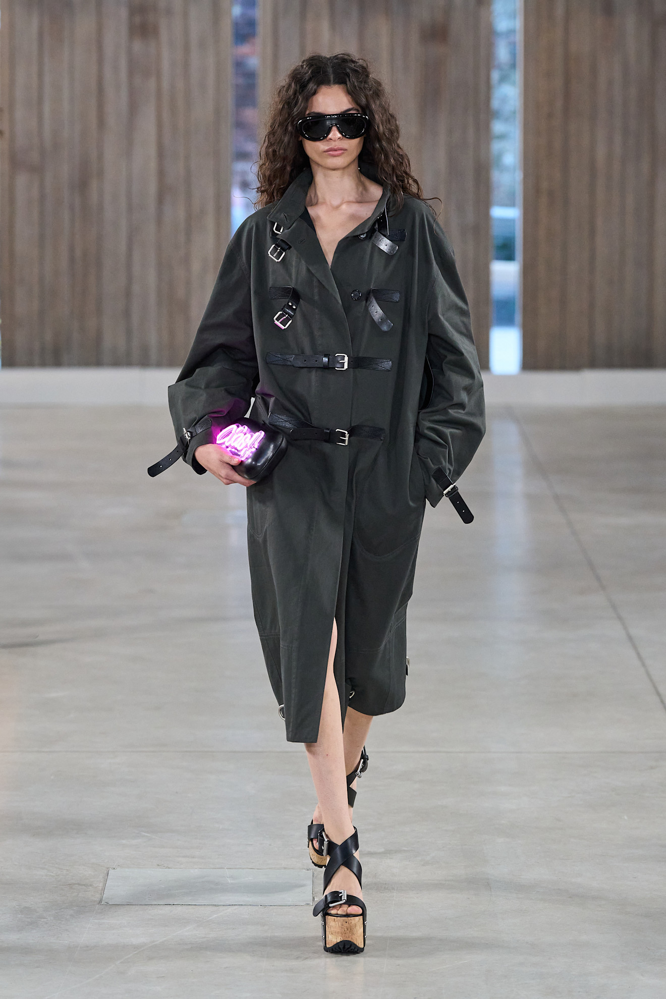 Moschino S26 040
