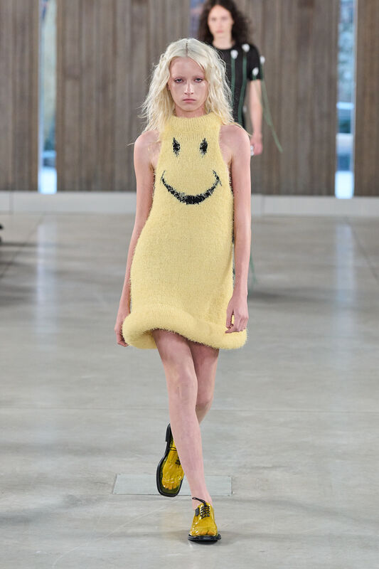 Moschino S26 045