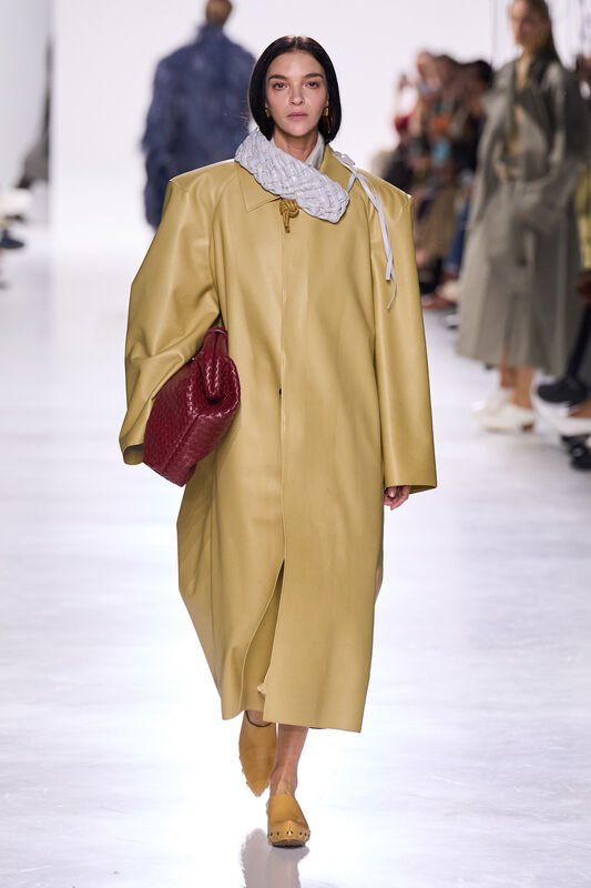 Bottega Veneta S26 034
