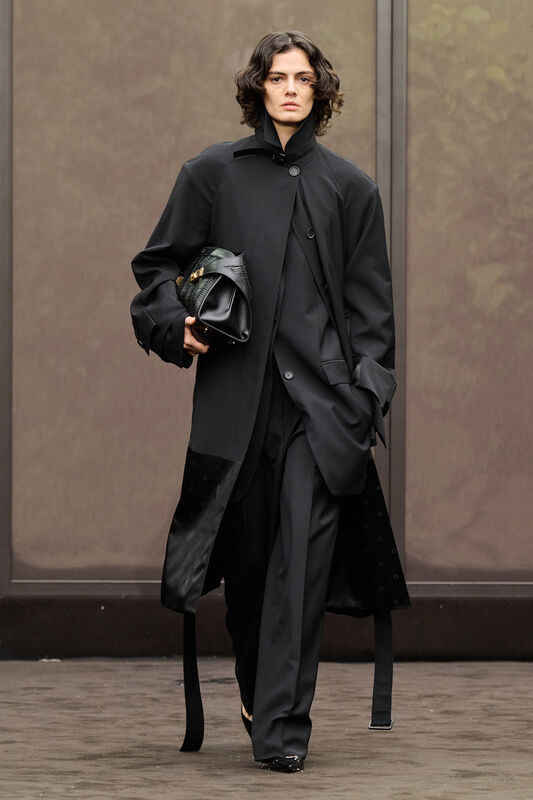 Ferragamo S26 003