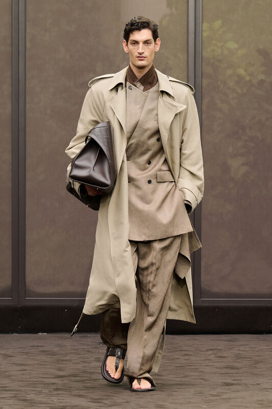 Ferragamo S26 015
