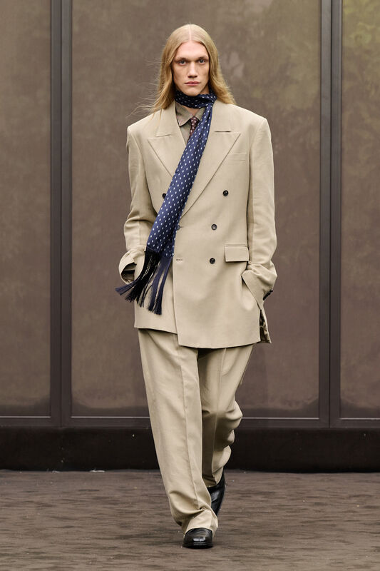 Ferragamo S26 017
