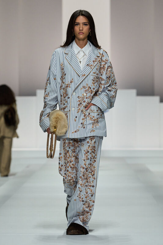 Dolce Gabbana S26 018