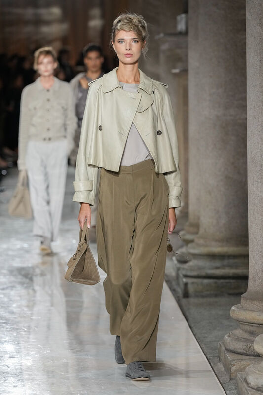 Giorgio Armani S26 007