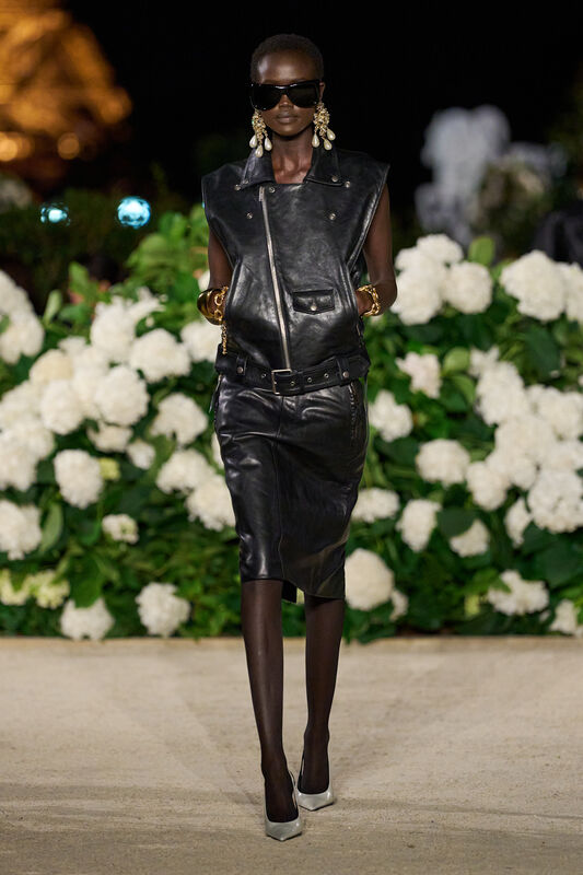 Saint Laurent S26 008
