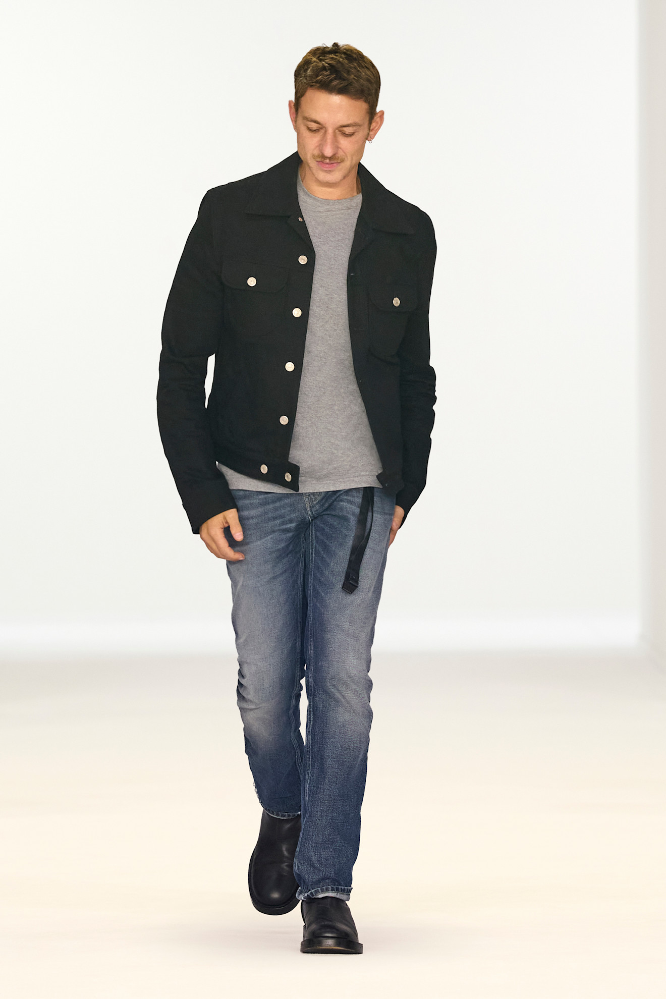 Courreges PO S26 001