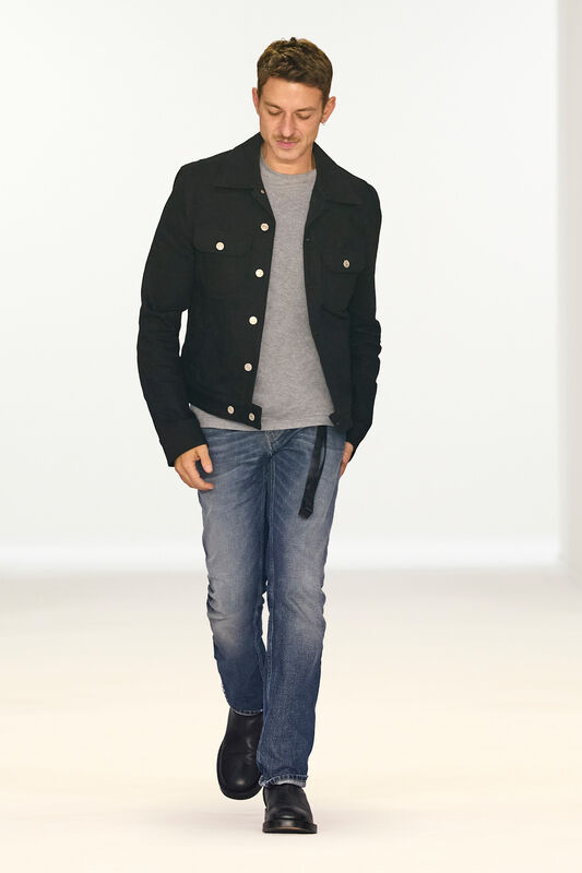 Courreges PO S26 001