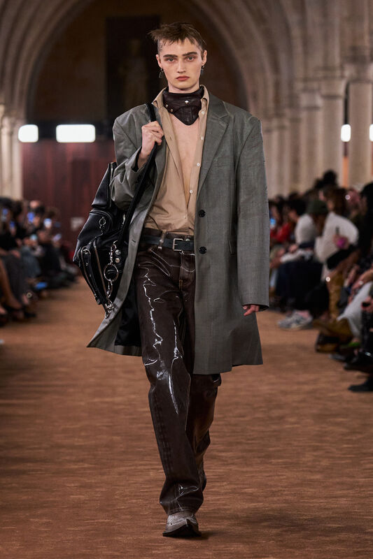Acne S26 017