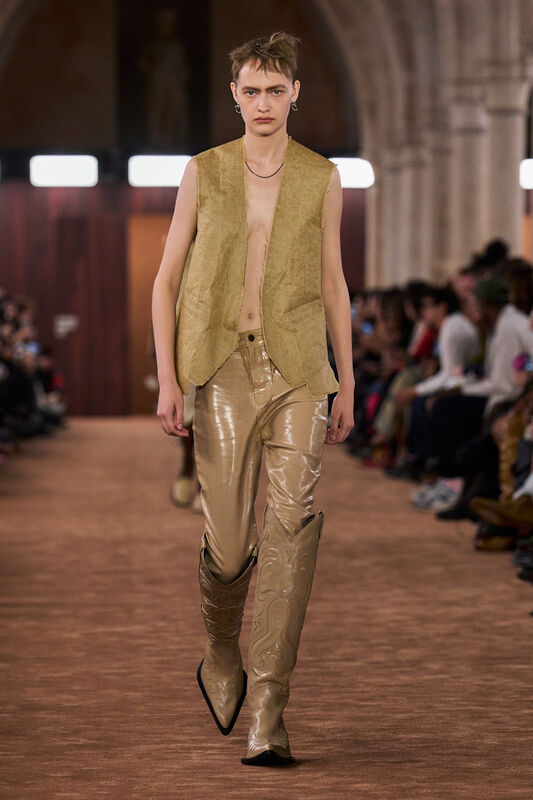 Acne S26 033