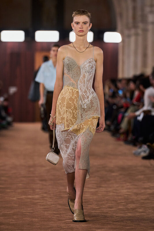 Acne S26 035
