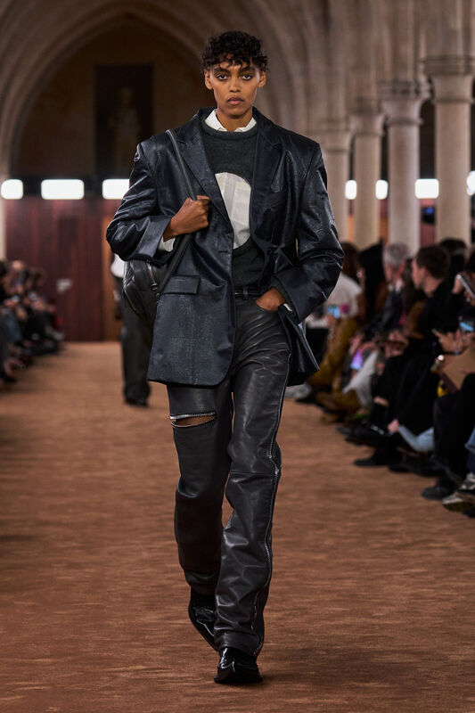 Acne S26 042