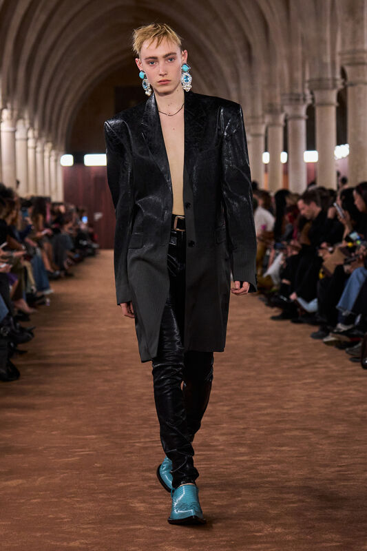 Acne S26 047
